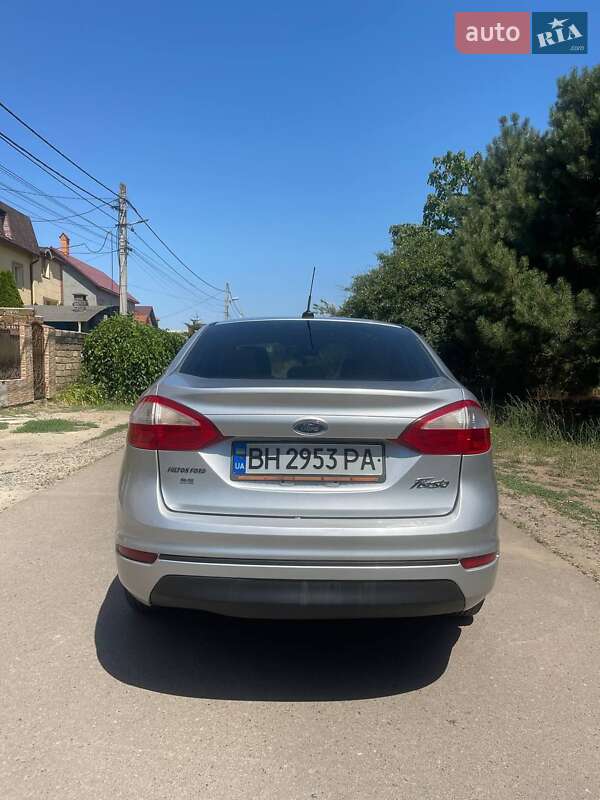 Седан Ford Fiesta 2014 в Одессе