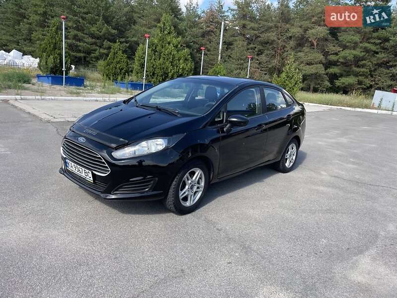 Седан Ford Fiesta 2018 в Каменском