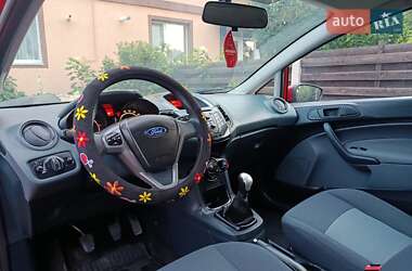 Хэтчбек Ford Fiesta 2010 в 