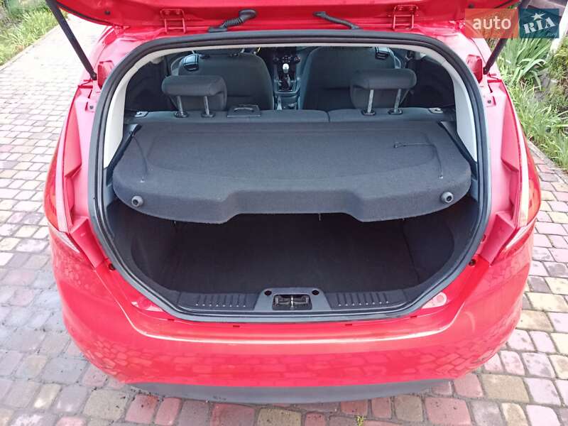 Хэтчбек Ford Fiesta 2010 в Хмельницком