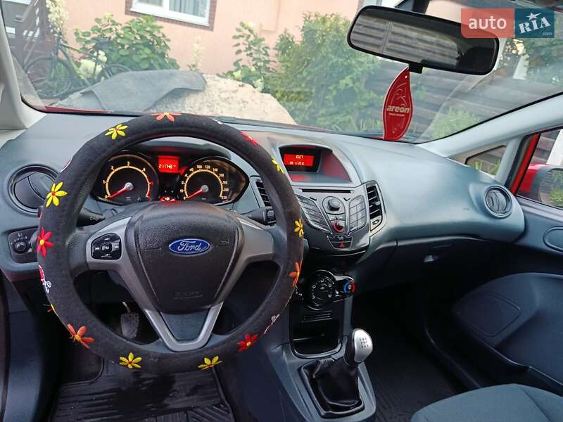 Хэтчбек Ford Fiesta 2010 в Хмельницком