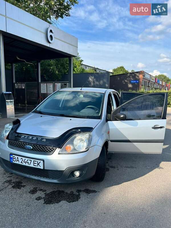 Хетчбек Ford Fiesta 2008 в 