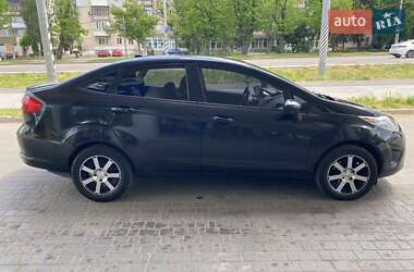 Седан Ford Fiesta 2011 в 