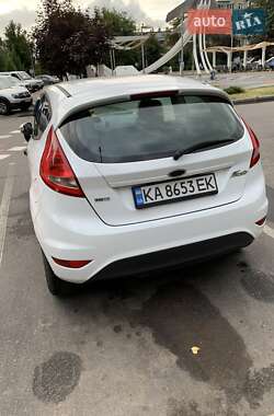 Хэтчбек Ford Fiesta 2009 в 