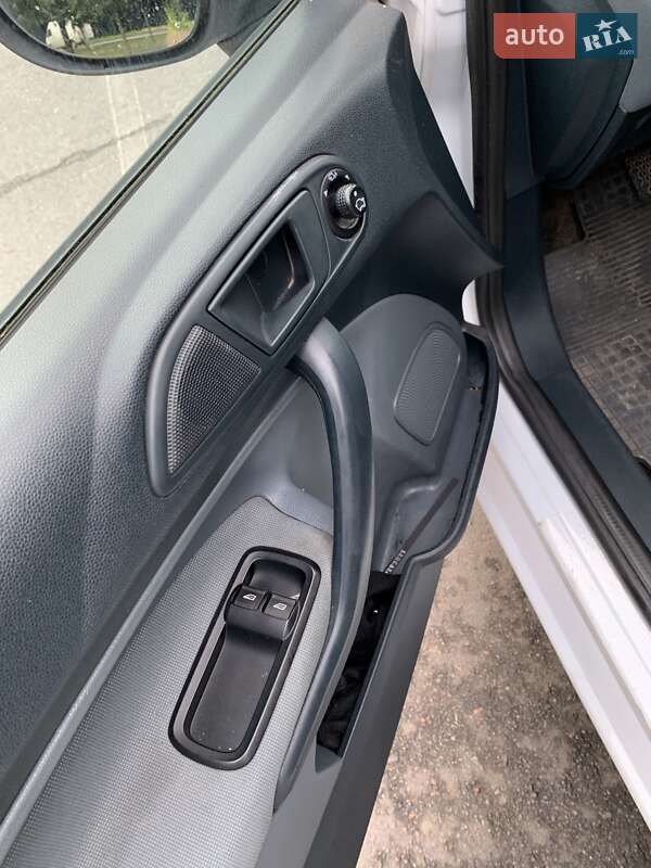 Хэтчбек Ford Fiesta 2009 в Виннице