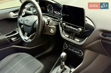 Хэтчбек Ford Fiesta 2019 в 