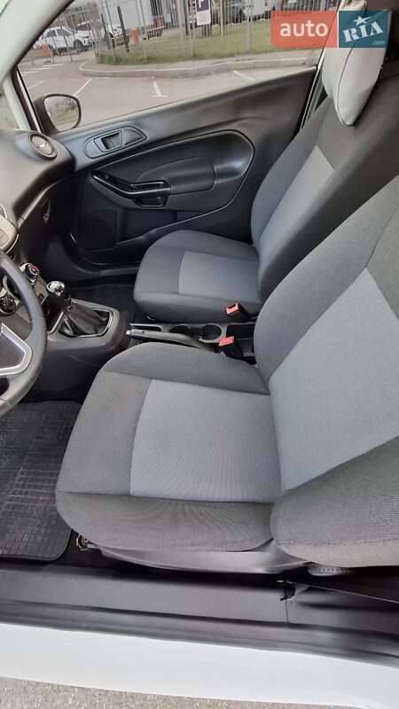Хетчбек Ford Fiesta 2013 в Білогородці