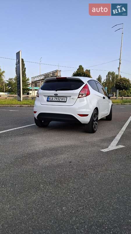 Хетчбек Ford Fiesta 2013 в Білогородці