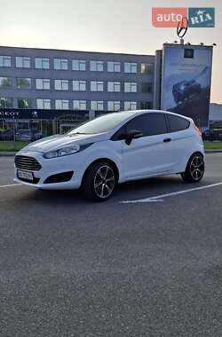Хэтчбек Ford Fiesta 2013 в 