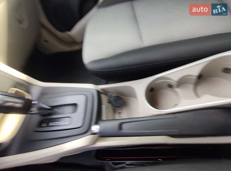 Седан Ford Fiesta 2013 в Киеве