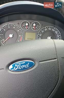 Хэтчбек Ford Fiesta 2008 в 