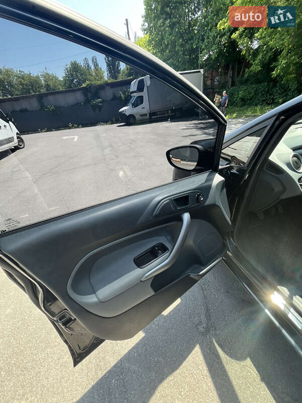 Хэтчбек Ford Fiesta 2009 в Каменец-Подольском