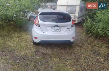 Хэтчбек Ford Fiesta 2018 в 