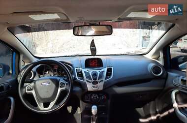 Седан Ford Fiesta 2011 в 