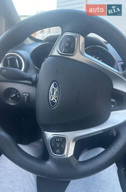 Хэтчбек Ford Fiesta 2019 в 