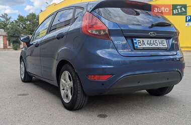 Хетчбек Ford Fiesta 2010 в 
