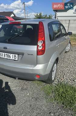 Хэтчбек Ford Fiesta 2007 в 