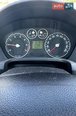 Хэтчбек Ford Fiesta 2007 в 