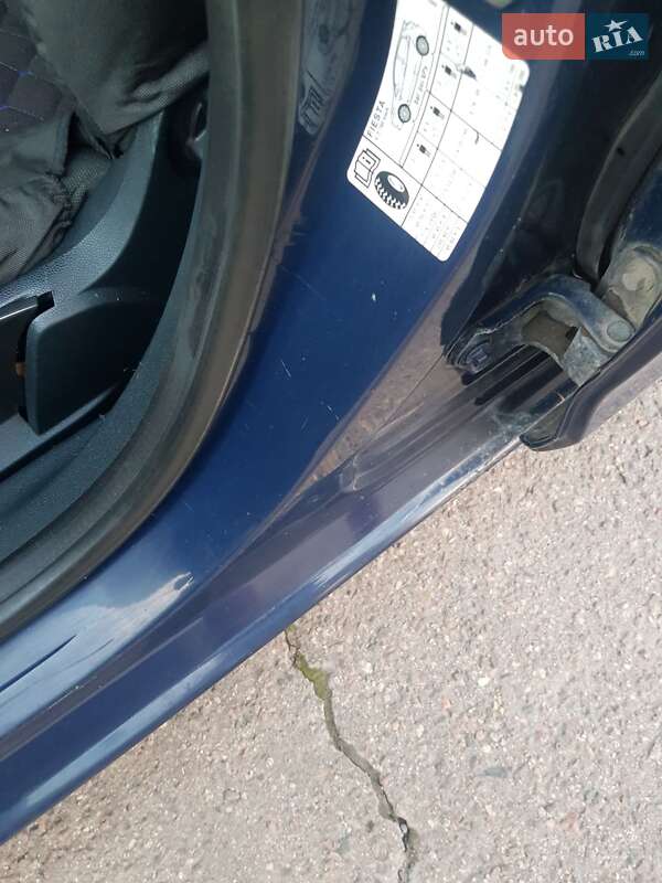 Хетчбек Ford Fiesta 2011 в Львові фото 6 Хетчбек Ford Fiesta 2011 в Львові