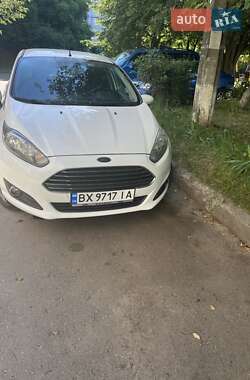 Хэтчбек Ford Fiesta 2013 в 