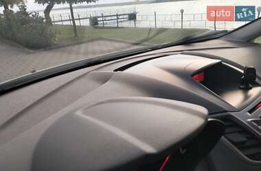Хэтчбек Ford Fiesta 2011 в 