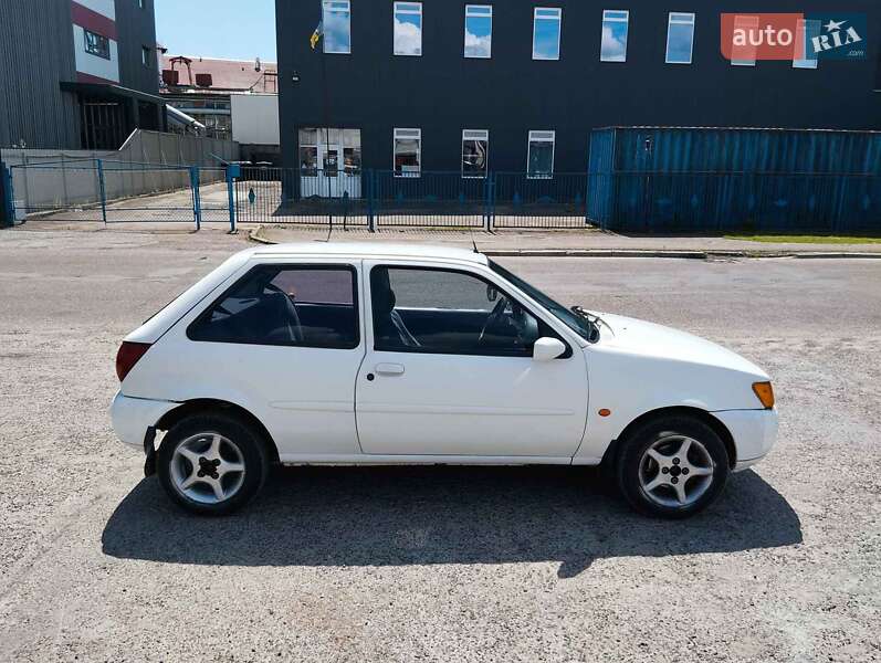 Хэтчбек Ford Fiesta 1996 в Львове фото 4 Хэтчбек Ford Fiesta 1996 в Львове