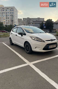 Хэтчбек Ford Fiesta 2011 в Киеве