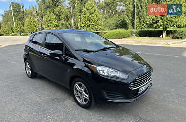 Хэтчбек Ford Fiesta 2017 в 