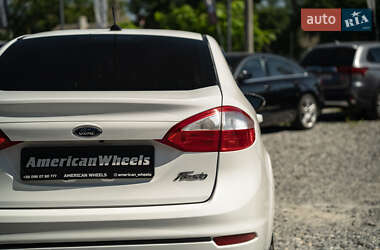 Седан Ford Fiesta 2014 в 