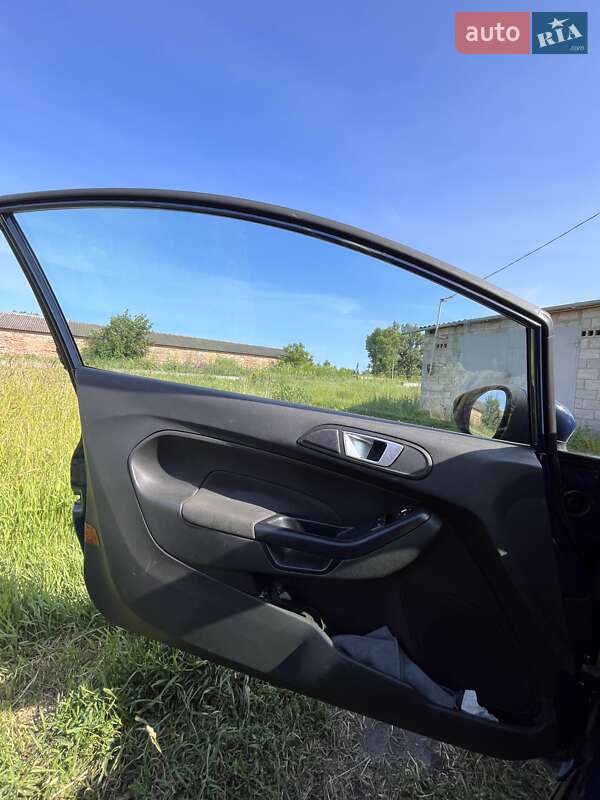 Хэтчбек Ford Fiesta 2014 в Бердичеве