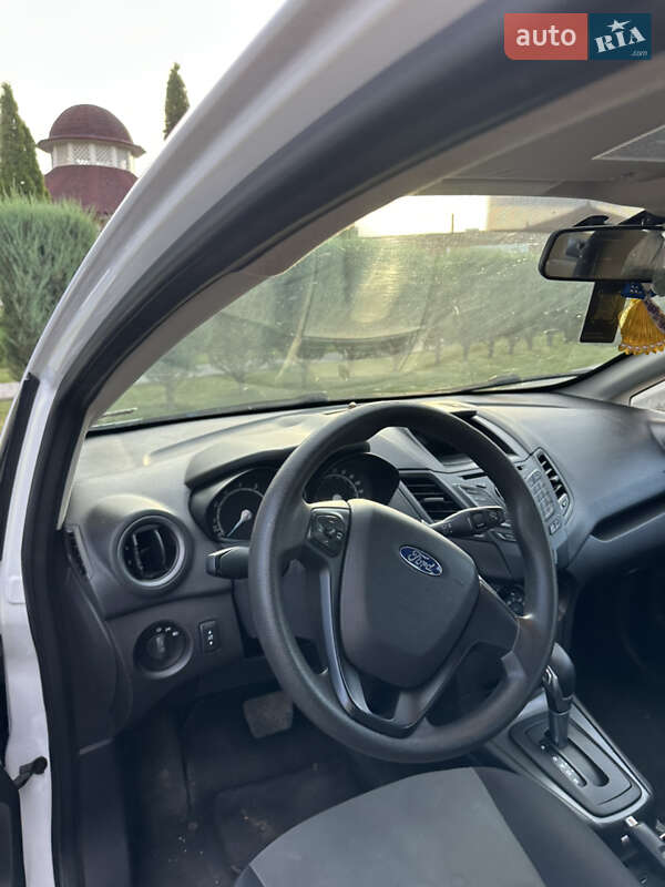 Седан Ford Fiesta 2016 в Шептицькому фото 12 Седан Ford Fiesta 2016 в Шептицькому