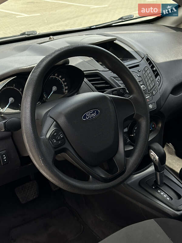 Седан Ford Fiesta 2016 в Шептицькому фото 17 Седан Ford Fiesta 2016 в Шептицькому