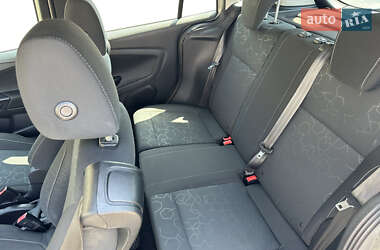 Хэтчбек Ford Fiesta 2014 в 