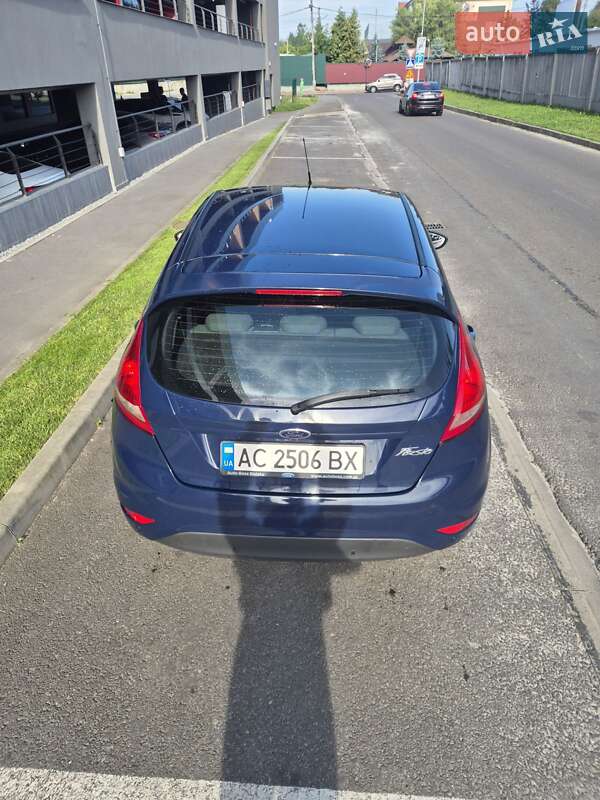 Хэтчбек Ford Fiesta 2012 в Львове