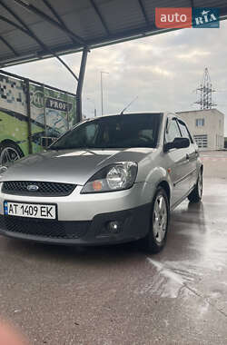 Хэтчбек Ford Fiesta 2008 в 