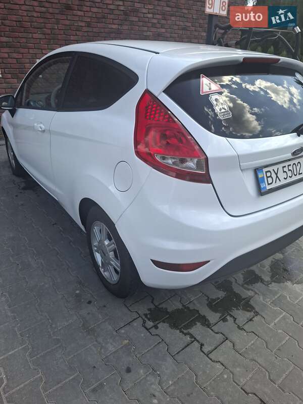 Хетчбек Ford Fiesta 2010 в Хмельницькому