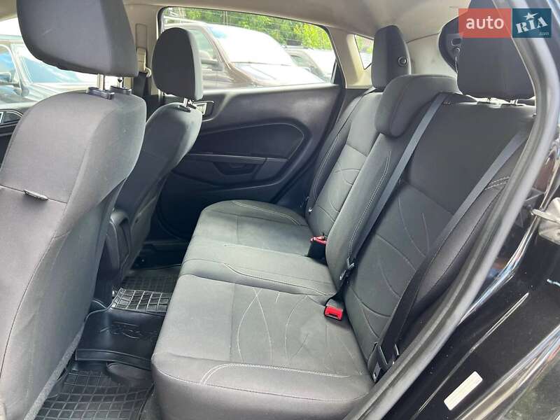 Хэтчбек Ford Fiesta 2014 в Киеве