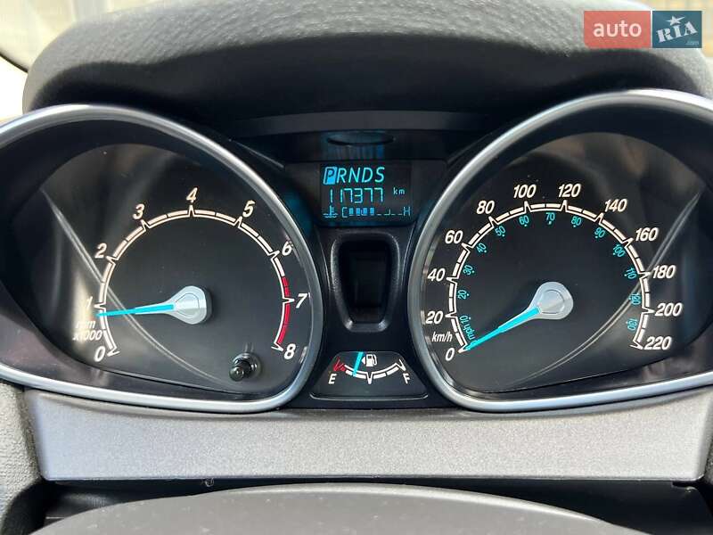 Хэтчбек Ford Fiesta 2014 в Киеве