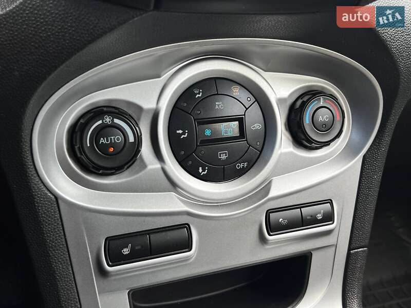 Хэтчбек Ford Fiesta 2014 в Киеве
