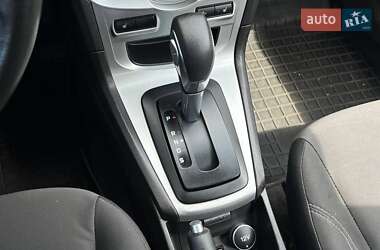 Хэтчбек Ford Fiesta 2014 в 