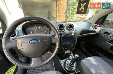 Хетчбек Ford Fiesta 2007 в Любомлі