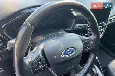 Хэтчбек Ford Fiesta 2017 в 