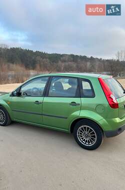 Хэтчбек Ford Fiesta 2007 в Львове