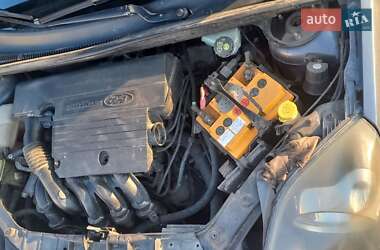 Хэтчбек Ford Fiesta 2008 в 