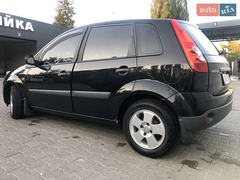 Хэтчбек Ford Fiesta 2007 в Хмельнике