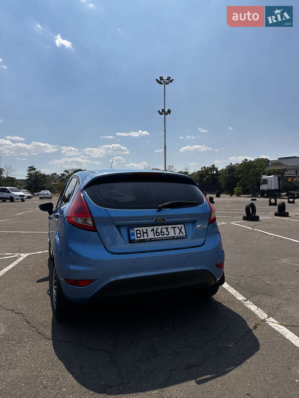Хэтчбек Ford Fiesta 2010 в Одессе