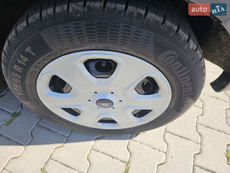 Хэтчбек Ford Fiesta 2008 в Виннице