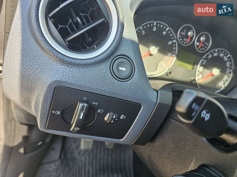 Хэтчбек Ford Fiesta 2008 в Виннице