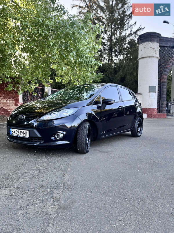 Хэтчбек Ford Fiesta 2012 в Киеве