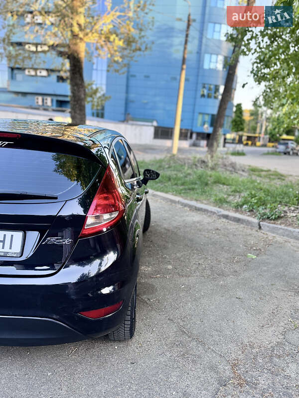 Хэтчбек Ford Fiesta 2012 в Киеве